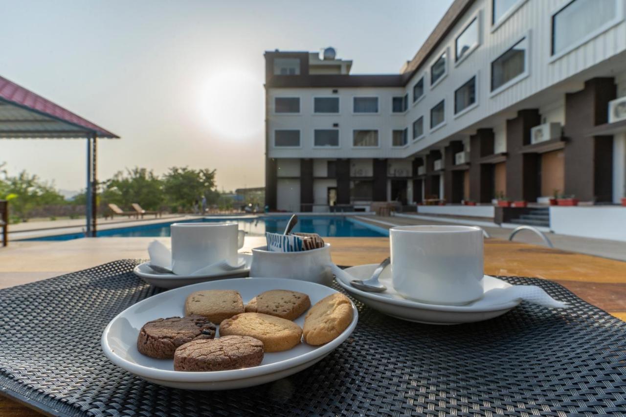 Bamboo Saa Mulberry Resort Pushkar Exterior photo